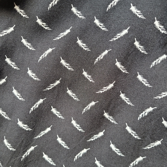 XIX Palms Feather Print Maxi Dress, VGUC, Size 3 - Picture 7 of 9